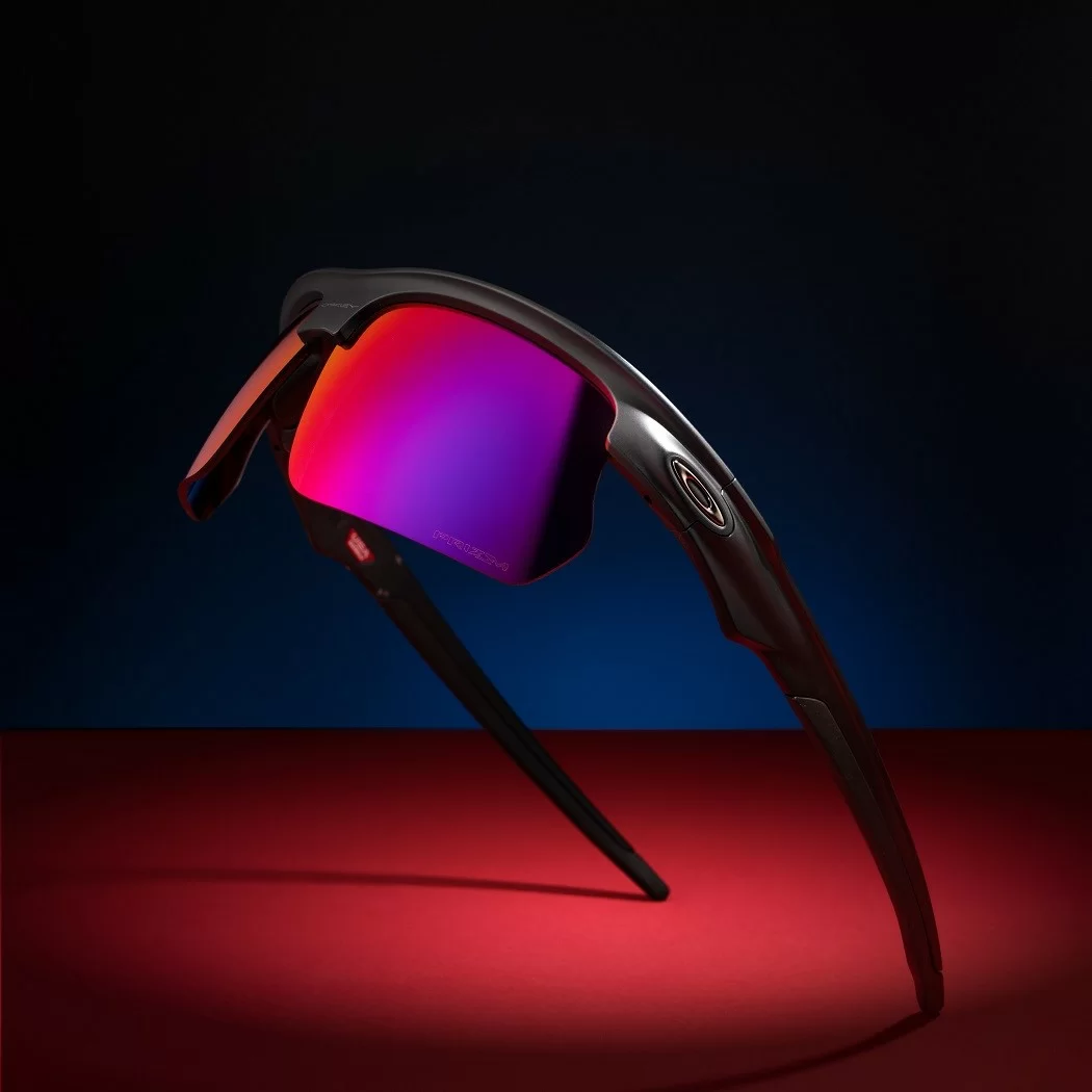 Bộ sưu tập Oakley BiSphaera đáp ứng nhu cầu của các tín đồ đam mê vận động