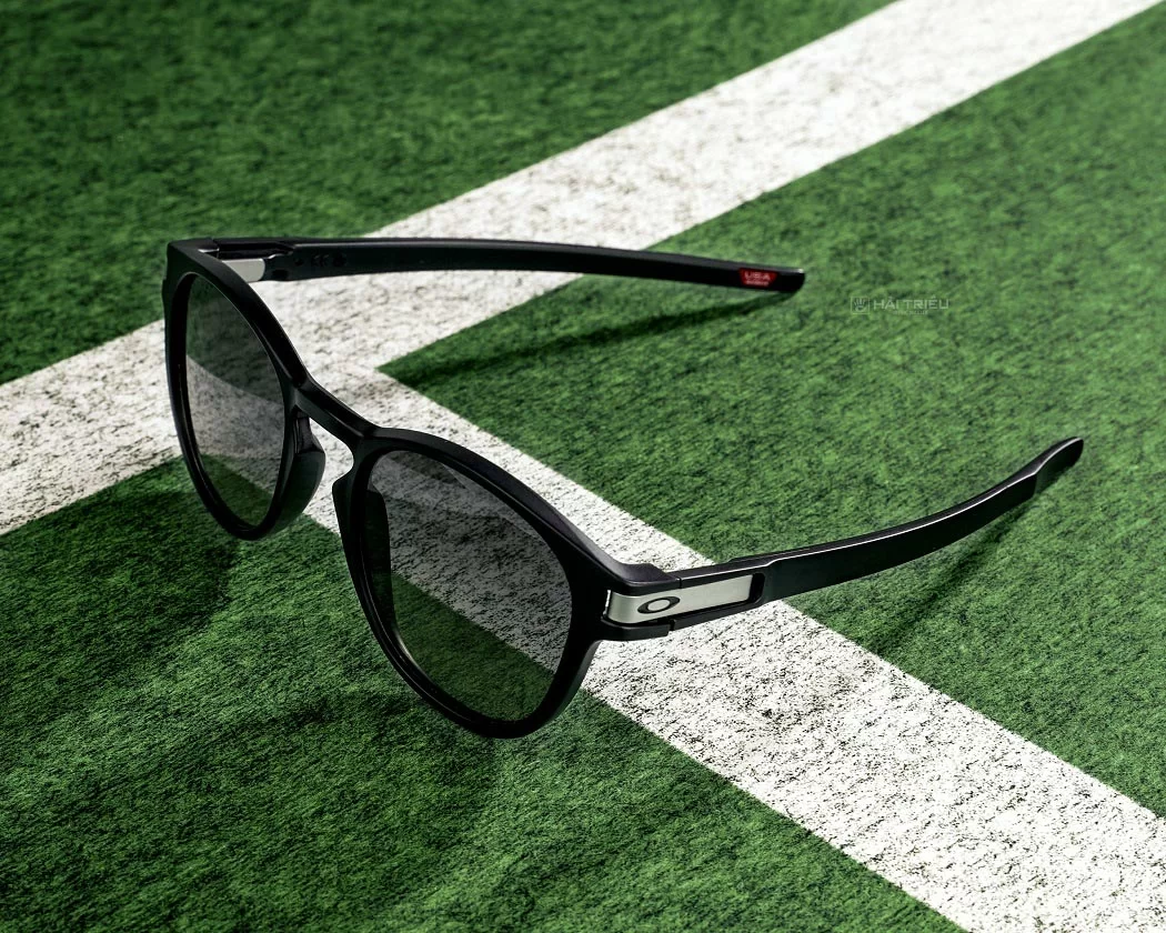 Bộ sưu tập Oakley Latch nổi bật thiết kế unisex