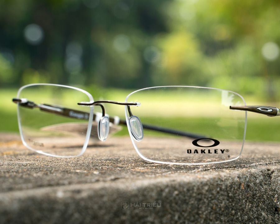 Đệm mũi Unobtainium là gì? Giải mã chất liệu chống trượt của Oakley (2) Đệm mũi Unobtainium - công nghệ độc quyền của thương hiệu Oakley