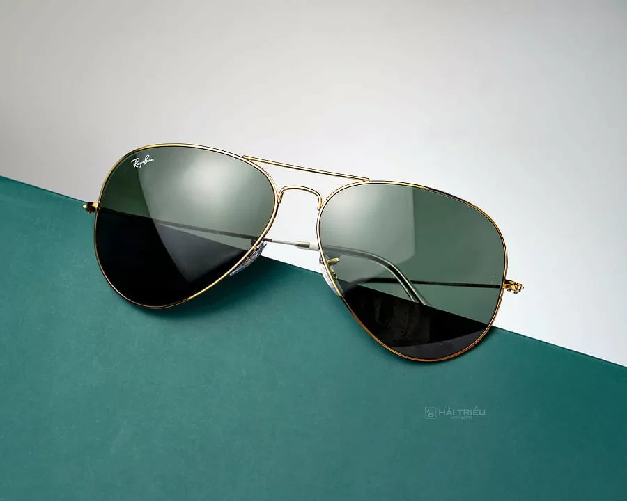 trong kinh g15 la gi giai ma bieu tuong mat kinh phi cong rayban bia 1
